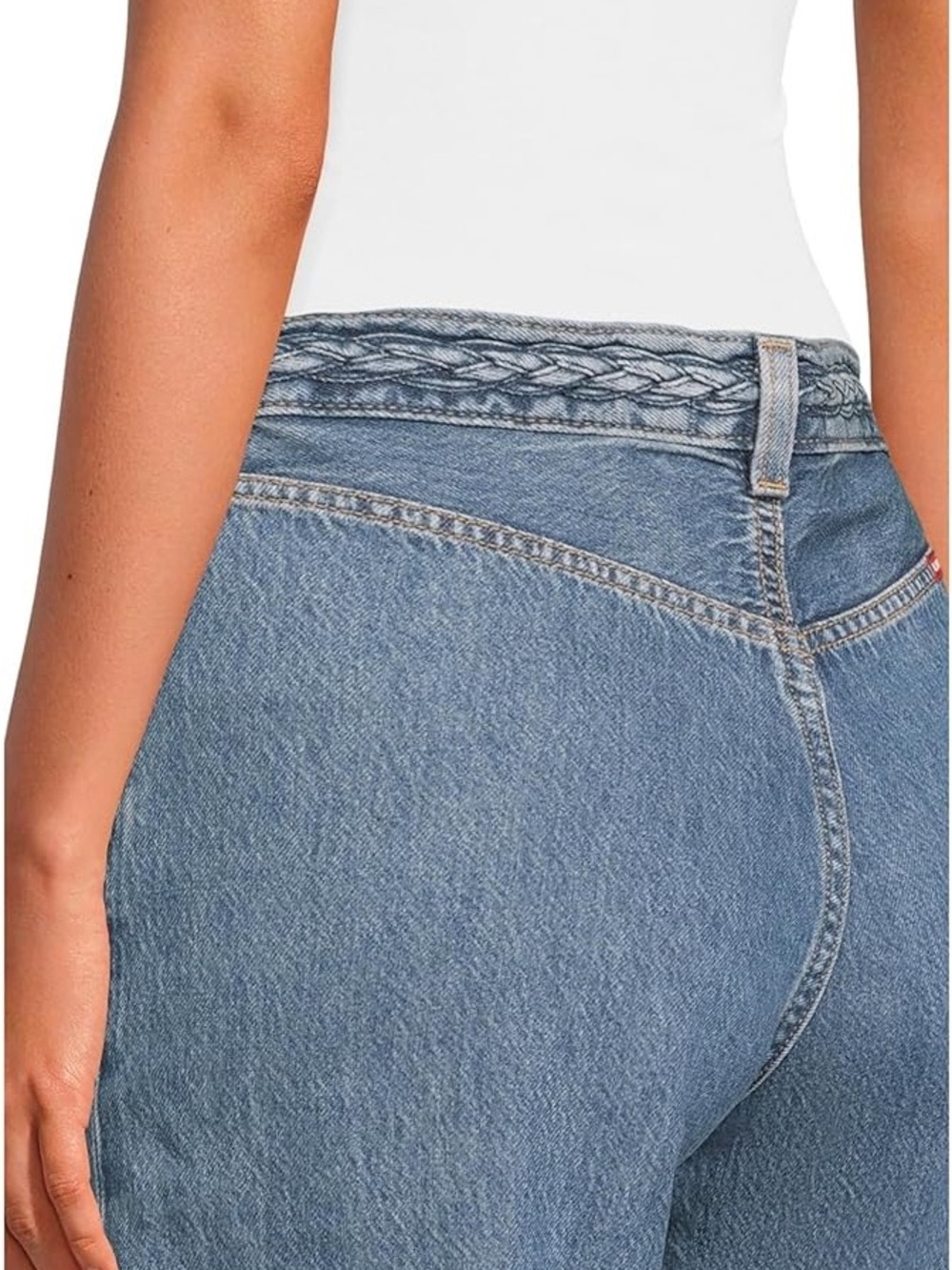LEVI’S Aritzia Ribcage Wide leg jean no back pockets braided belt sz 33